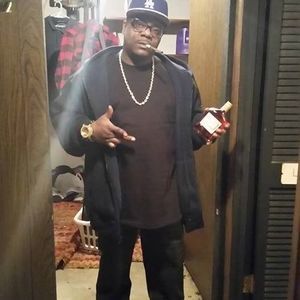 Meet your Posher, Leslie